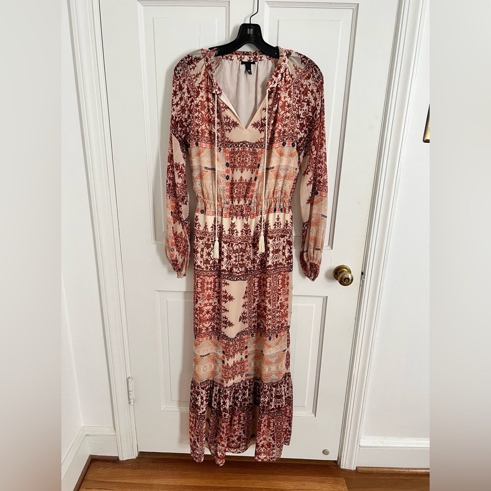 Super cute boho maxi dress!